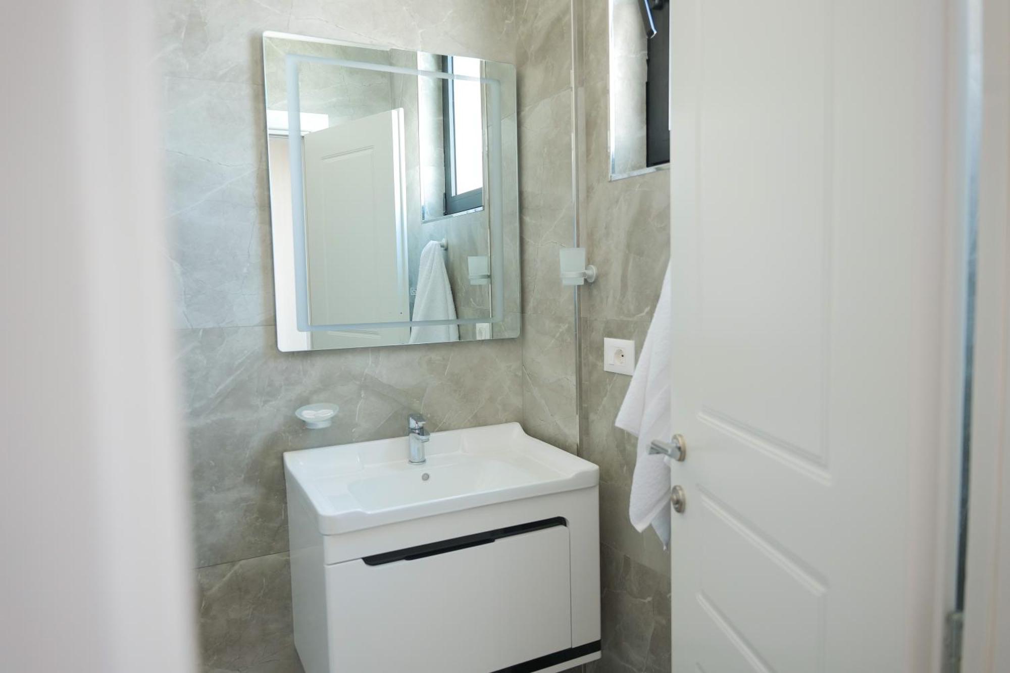 Afa Hotel Durrës Zewnętrze zdjęcie