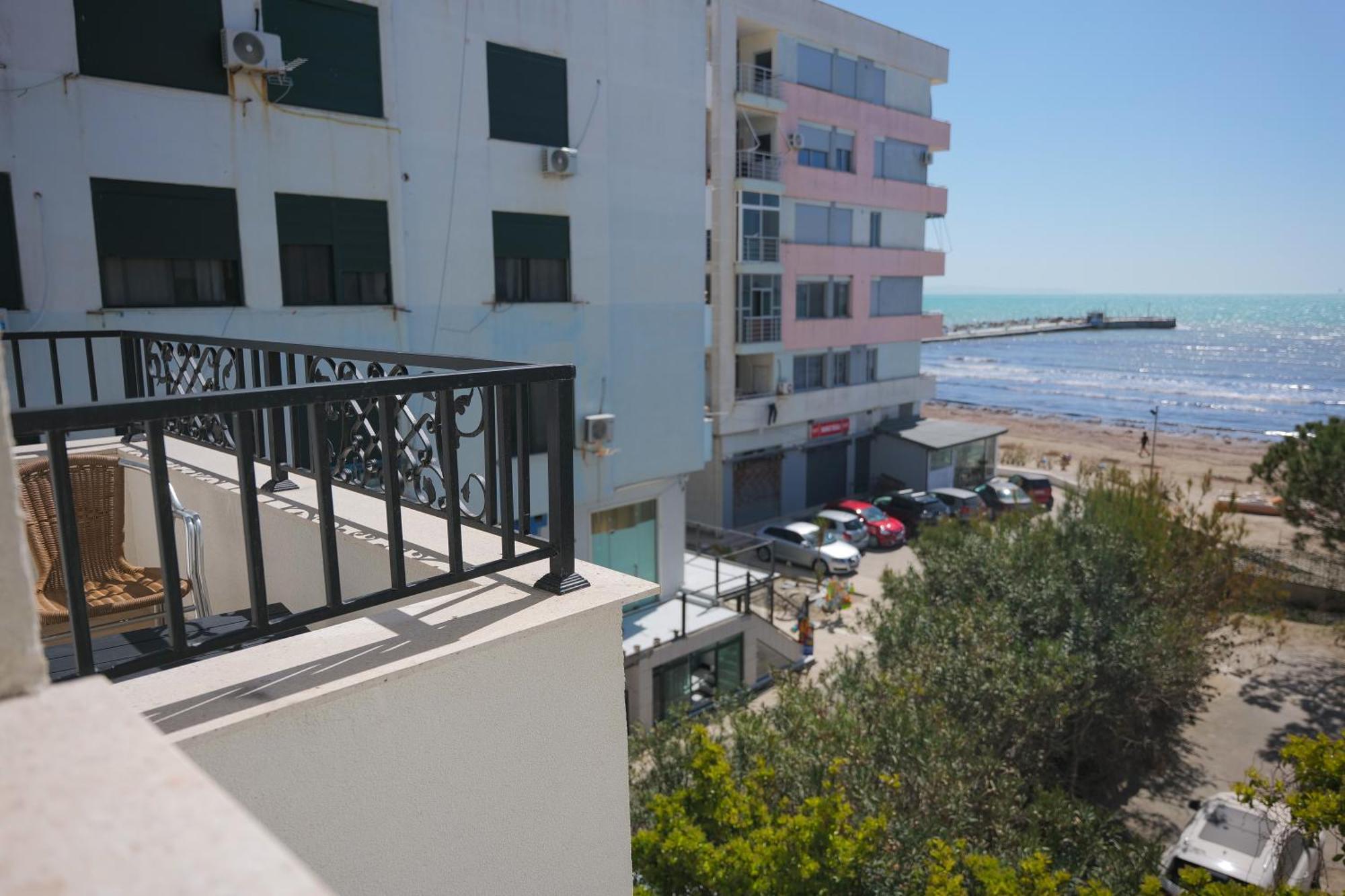 Afa Hotel Durrës Zewnętrze zdjęcie