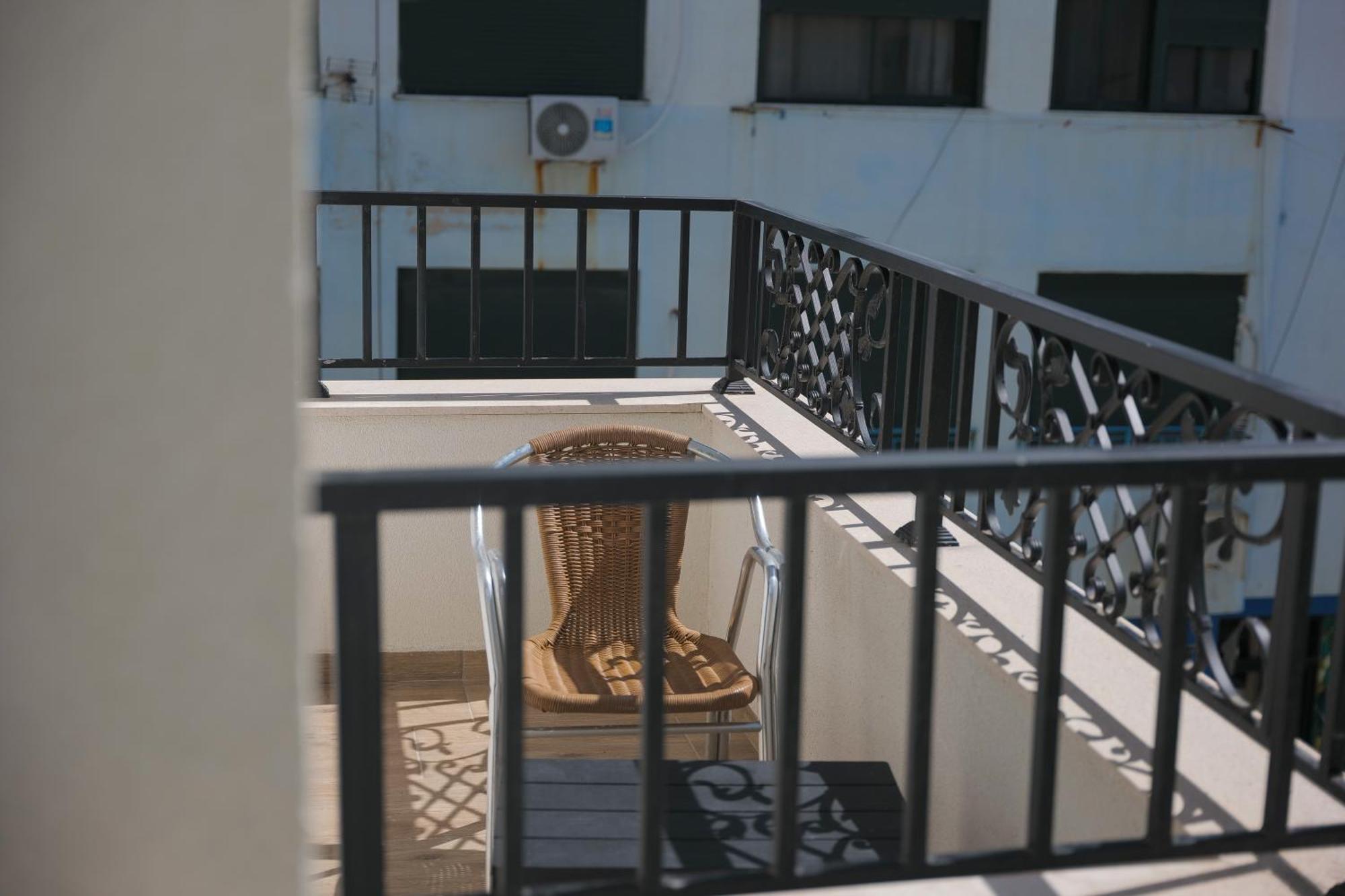 Afa Hotel Durrës Zewnętrze zdjęcie