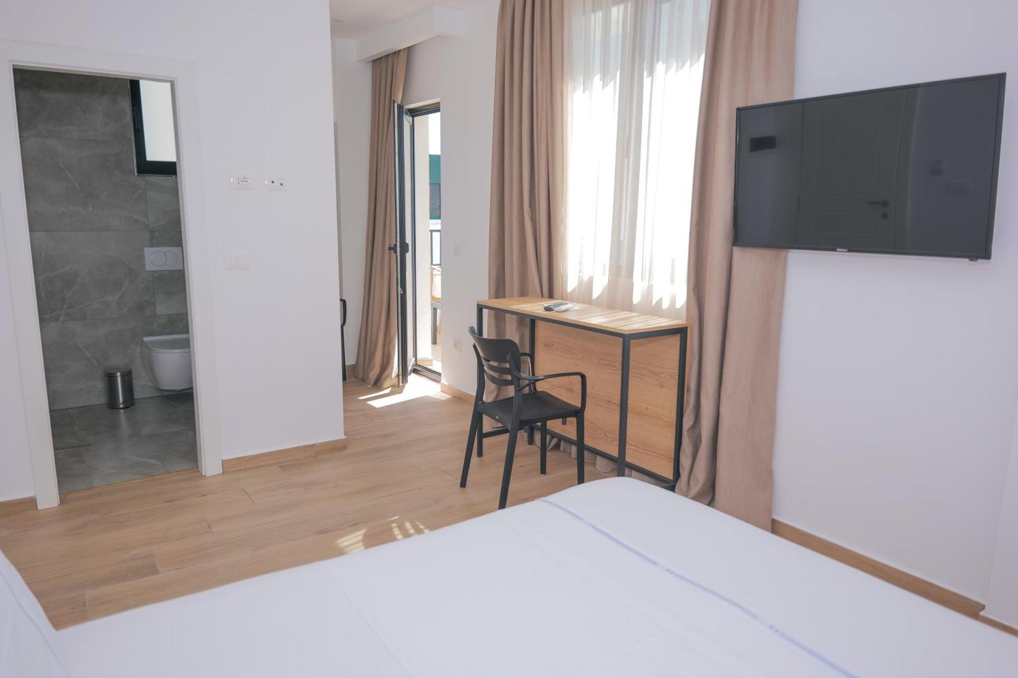 Afa Hotel Durrës Zewnętrze zdjęcie