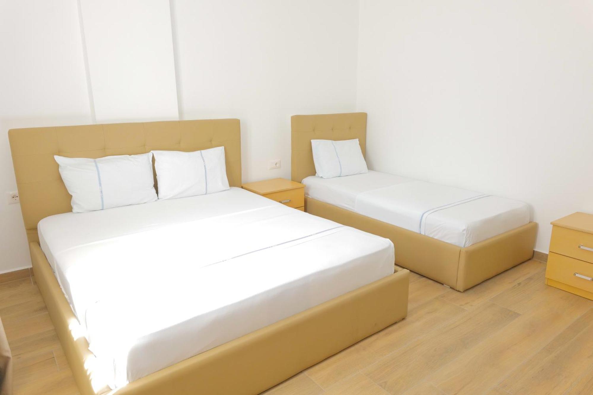 Afa Hotel Durrës Zewnętrze zdjęcie